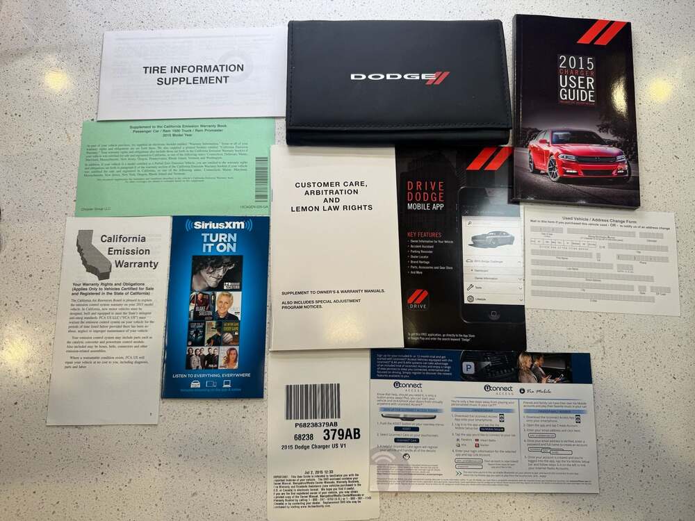 2015 Dodge Charger Owner's User Guide Manual Set with Case